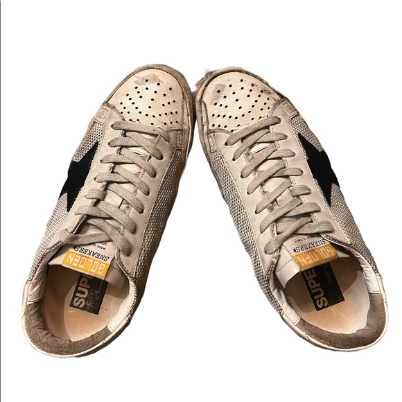 Golden Goose Sneakers - Picture 2 of 7